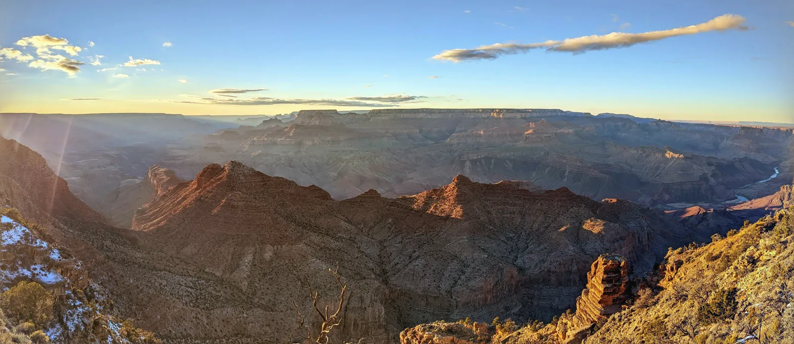 Grand Canyon kurz vor Sonnenuntergang